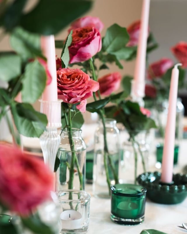 It’s no secret that I love this colour combination…

🩷💚 Pink and green is one I come back to time and again: soft, fresh, and elegant. It feels so naturally balanced - the softness of pink lifted by the vitality of green.

For Mother’s Day, it’s a beautiful way to set the tone for the table; linen, glassware, and a few simple blooms, all working together without feeling overdone.

A considered way to mark the day 🥰

#mothersday #tablestyling #tablescape #artdevivre #celebratingchampagne