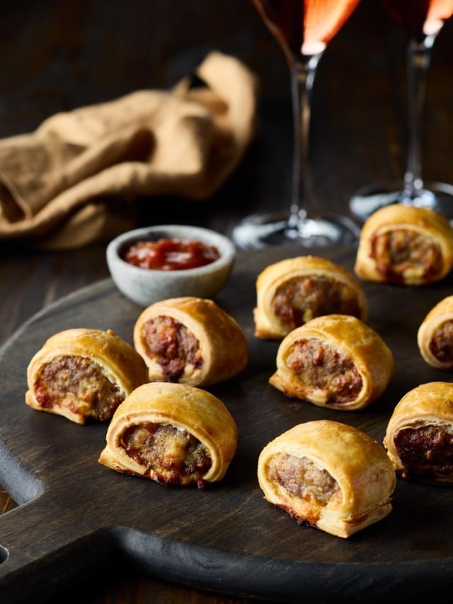 🏉 Grand Final Day

What began as a casual gathering with a few friends has evolved into a lively celebration — and I wouldn’t have it any other way.

To keep the crowd well-fed (and happy), I’ve prepared a double batch of my signature sausage rolls — golden, flaky, and always a favourite.

The recipe is in my new book, available now at all good bookstores — so whether you’re hosting a house full of footy fans or planning a more relaxed day, you’re covered.

Just add a bottle of your favourite champagne, and you’ll have the perfect Grand Final ‘amuse-bouche’ ready in no time.

Wishing everyone a wonderful Grand Final Day, no matter who you’re cheering for — or even if you’re just in it for the food and company!

#aflgrandfinal #entertainingwithstyle #sausagerolls #homecooking #sallyhillman #celebratingchampagne