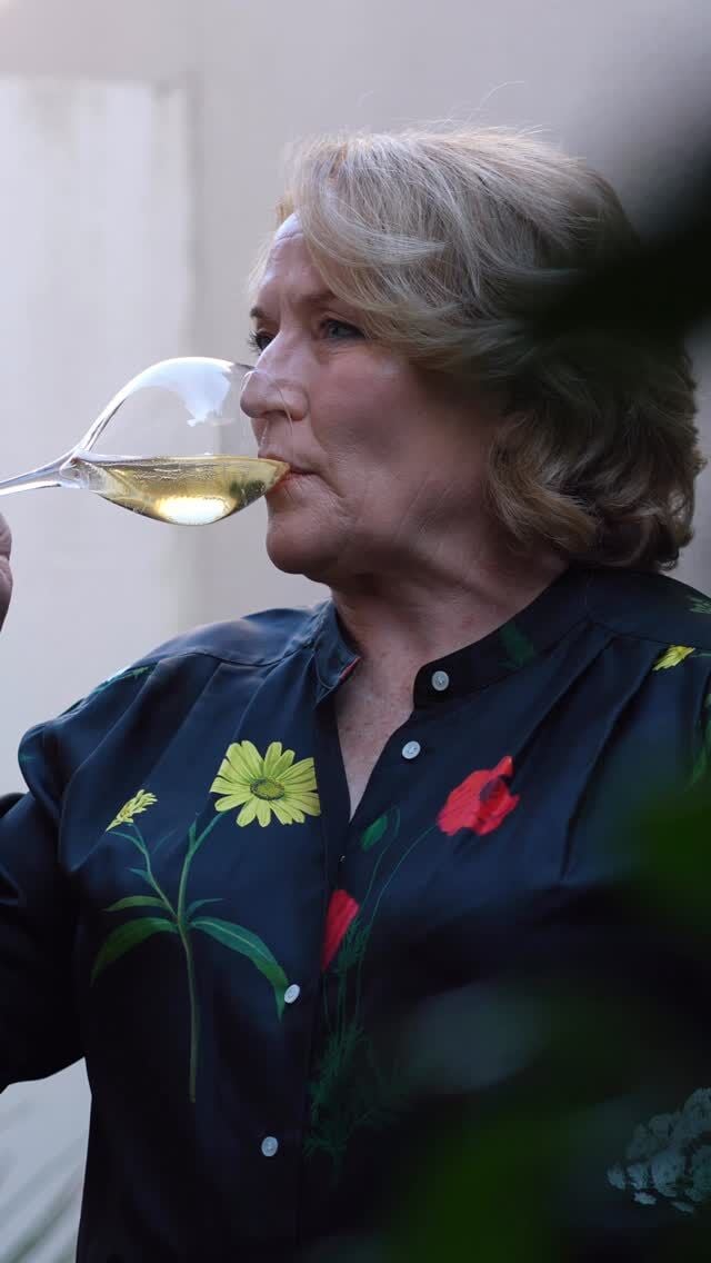 It’s spring, it’s Friday… do you really need another reason to pop a bottle? 

Gather your favourites, pour something sparkling, and start the weekend the Sally Hillman way — with style, good company, and a glass (or two) of champagne. 🥂🌸 

#celebratingchampagne #sallyhillman #champagneseason #champagne #champagnemoments