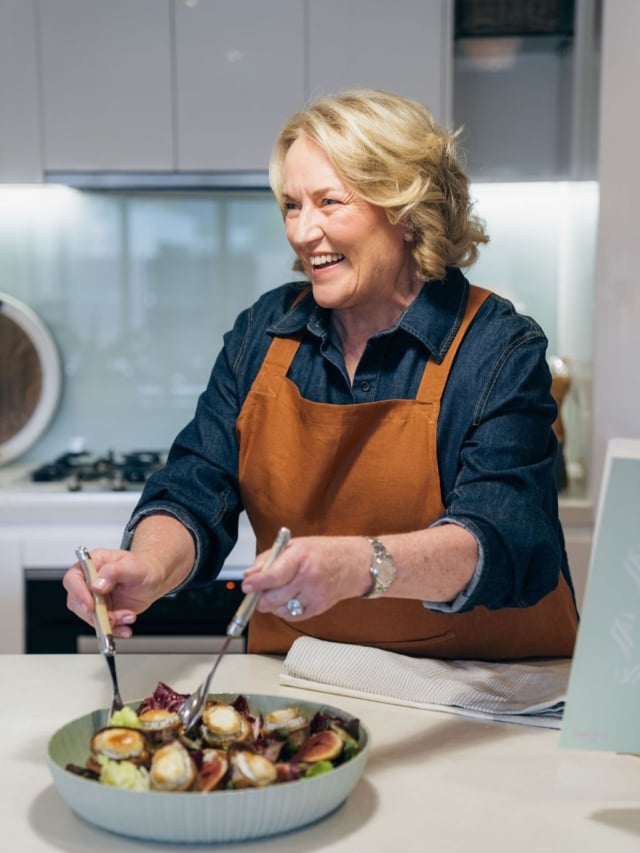 This Warm Goat’s Cheese Salad (‘Salade de Chèvre Chaud’) is on high repeat in my kitchen at the moment! 🥗 

Light, fresh, and perfect for one of those stinking-hot days Melbourne keeps throwing at us. No oven required (thankfully!).

It celebrates seasonal, local ingredients; sweet figs, creamy local chèvre, and autumn-toned greens. Choosing produce of the moment makes even a weekday lunch feel intentional, and pairing it with a citrusy Blanc de Blancs champagne turns it into a little ritual.

Just delicious, whether it’s a simple lunch or the start of a bigger menu.

#celebratingchampagne #seasonalproduce #frenchinspired #seasonaleating #wineandfood