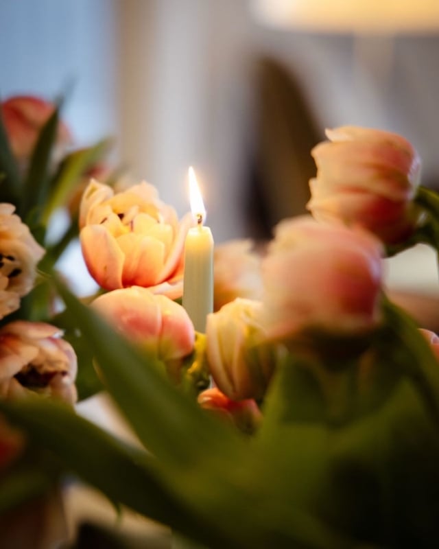 A long weekend is one of life’s simplest luxuries.

As the ski season begins and winter settles in, I’m embracing everything I love most about this time of year: gathering friends, setting a beautiful table, opening a bottle of champagne and creating moments worth lingering over.

Wishing you a wonderful King’s Birthday long weekend, wherever you’re celebrating. 🥂❄️

#sallyhillman #celebratingchampagne #winterentertaining #longweekend #australianwinter